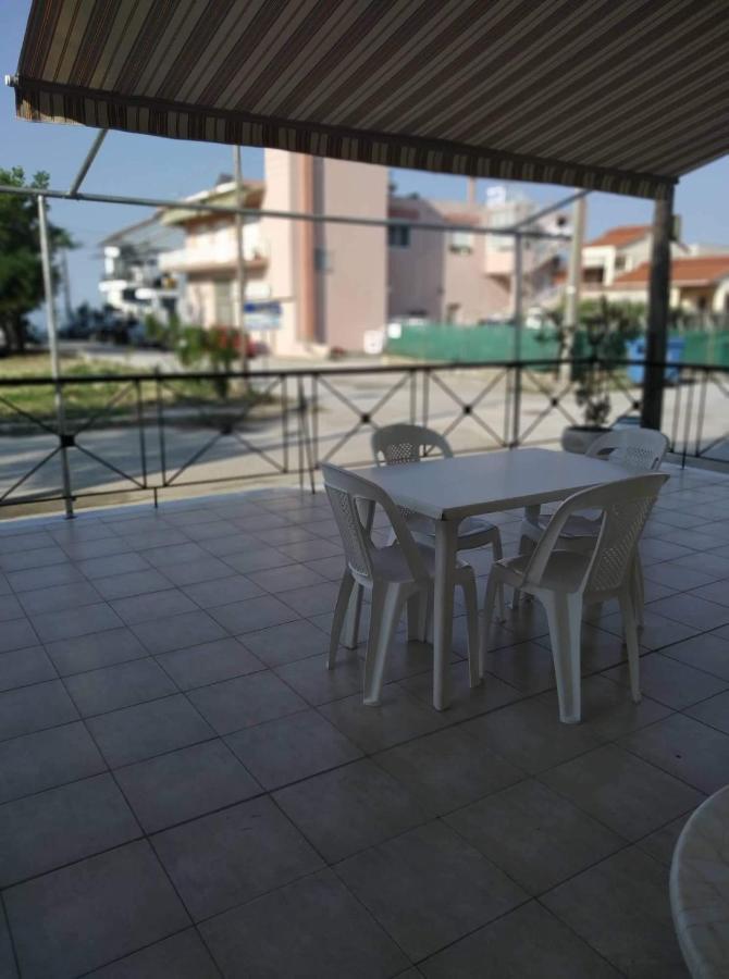 Ammos Apartments Nea Karvali Eksteriør billede